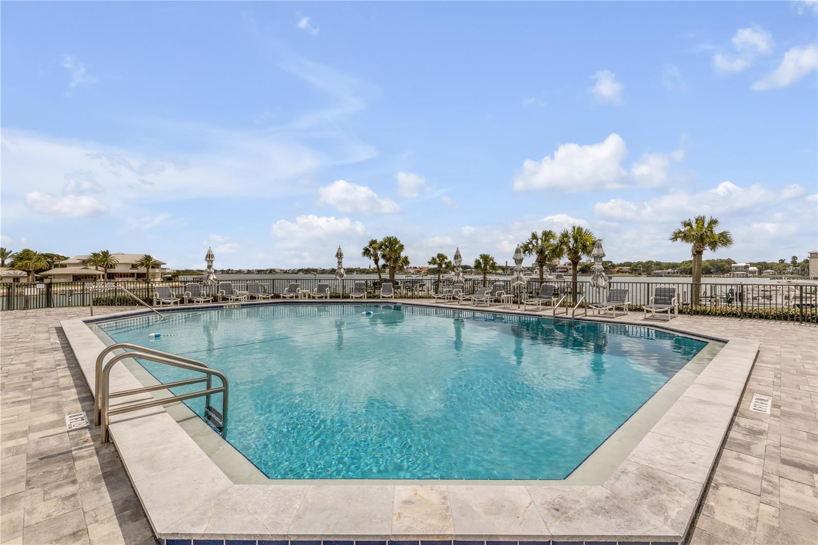 503 N CAUSEWAY #1020