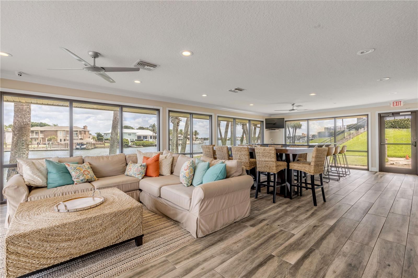 503 N CAUSEWAY #1020