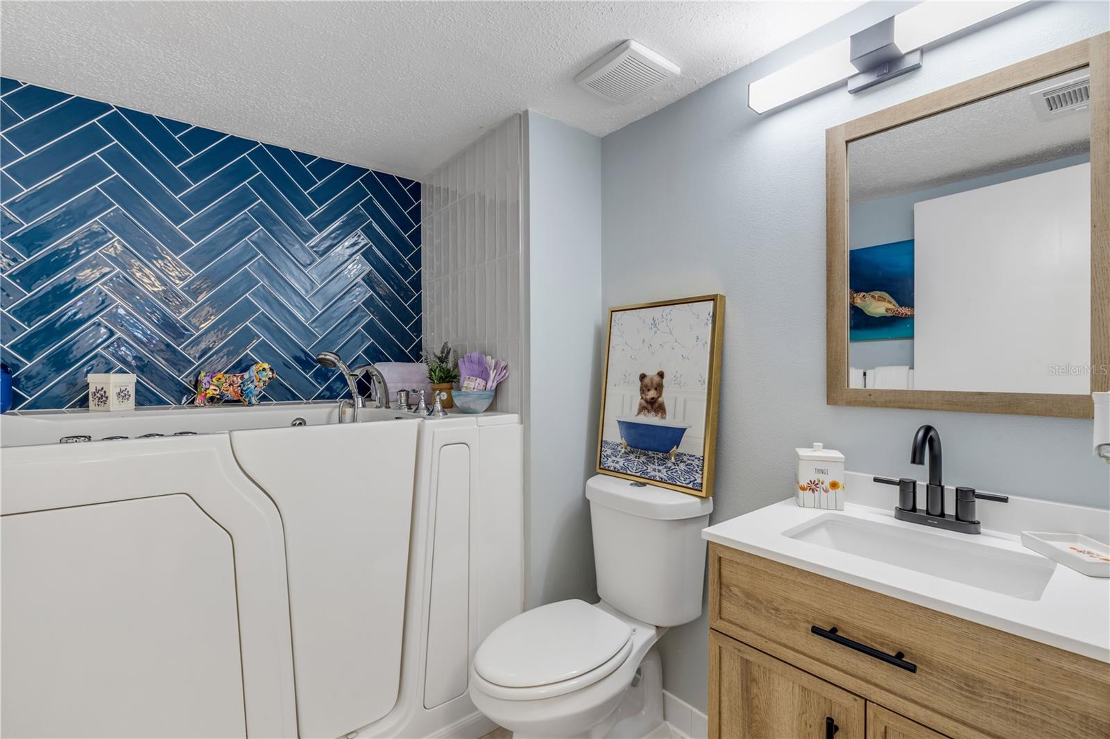 503 N CAUSEWAY #1020