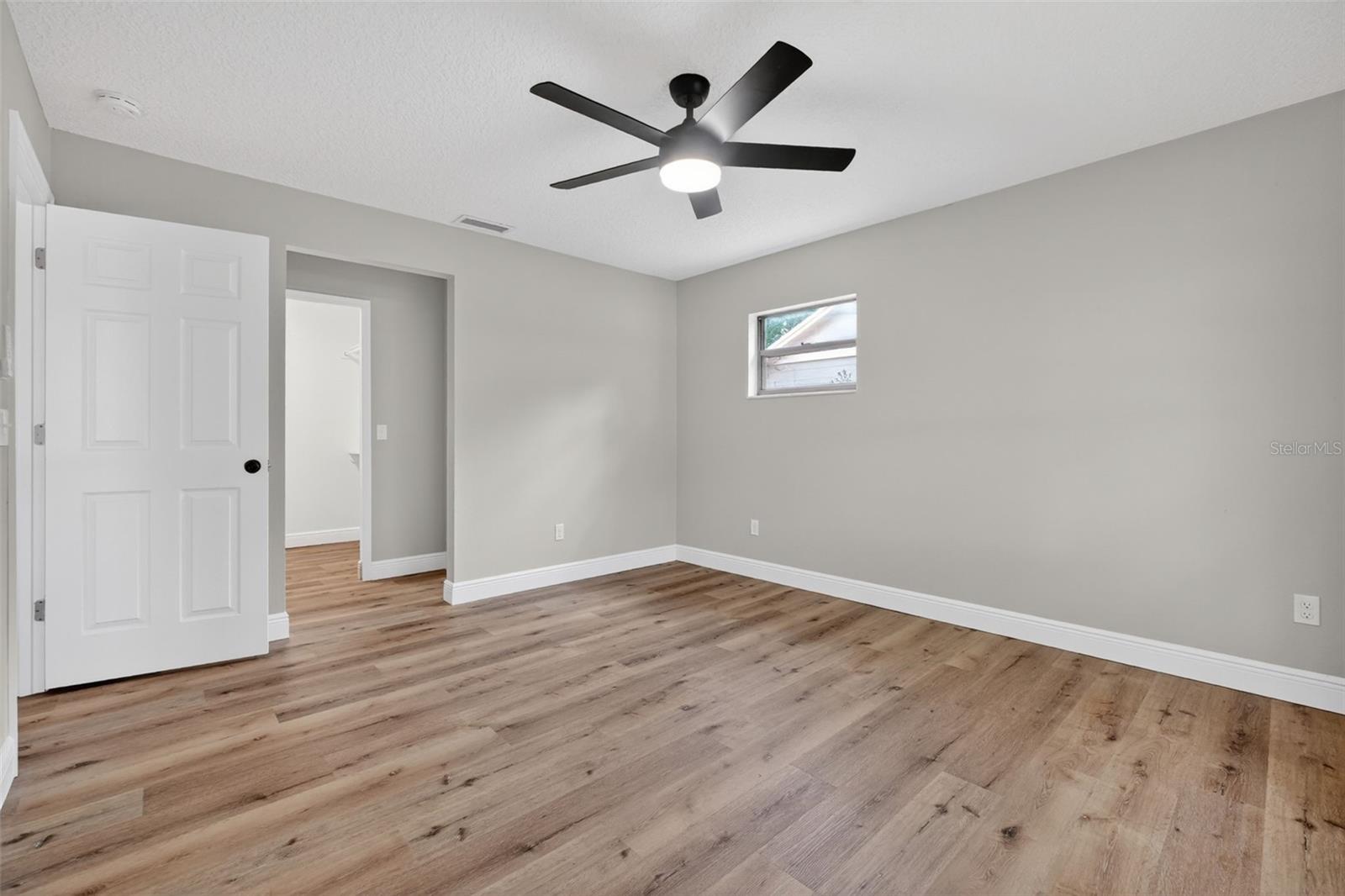 1132 ABAGAIL DR