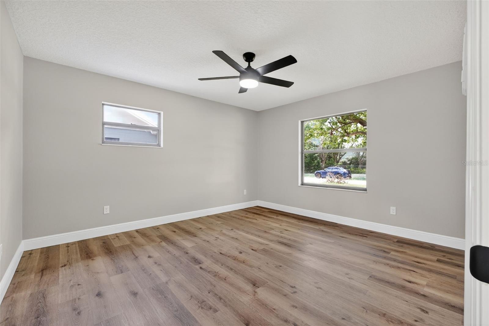 1132 ABAGAIL DR
