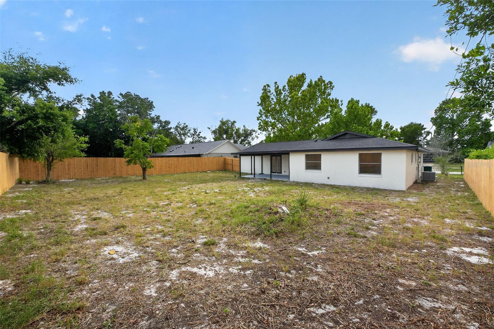 1132 ABAGAIL DR