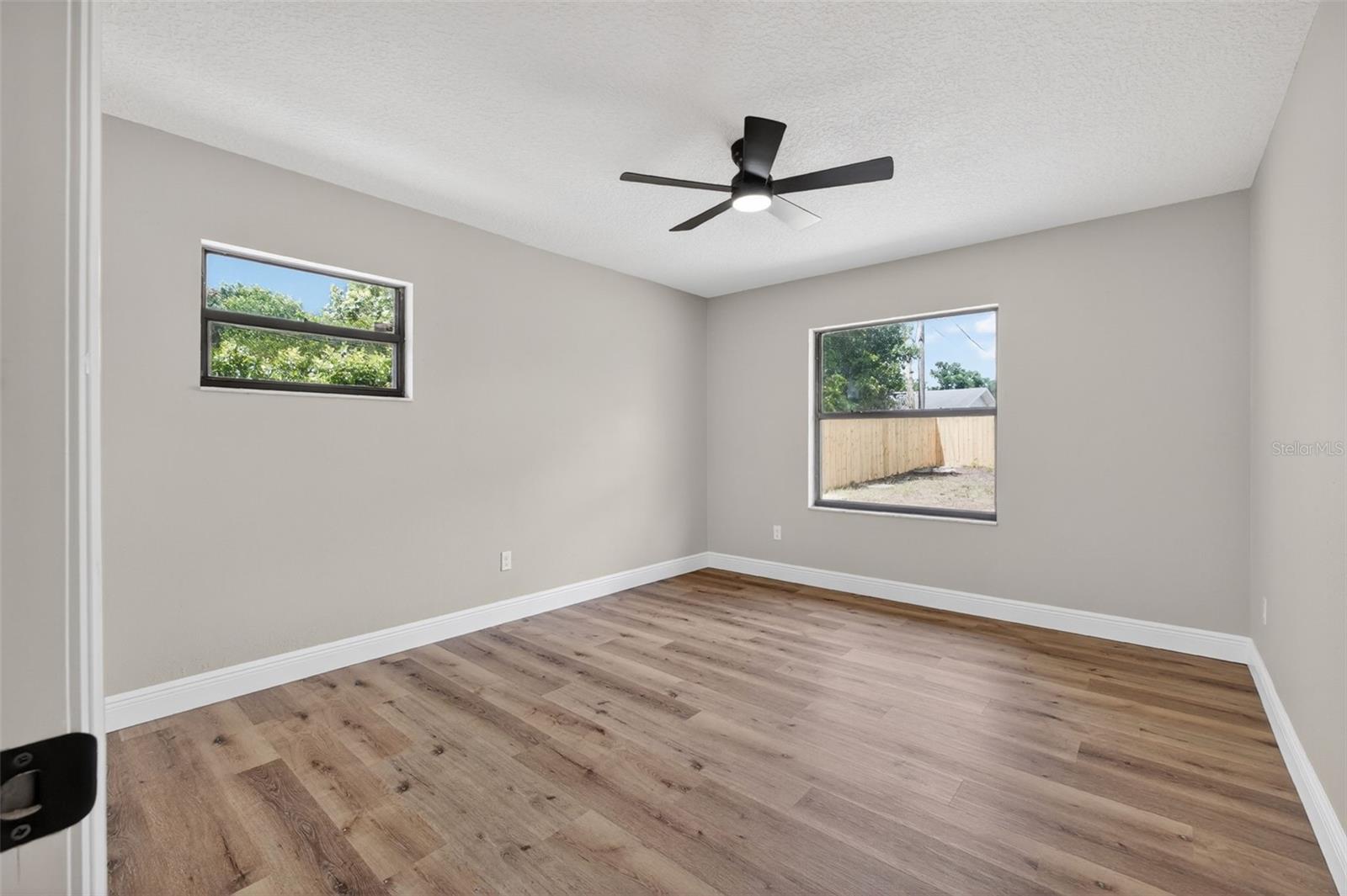 1132 ABAGAIL DR