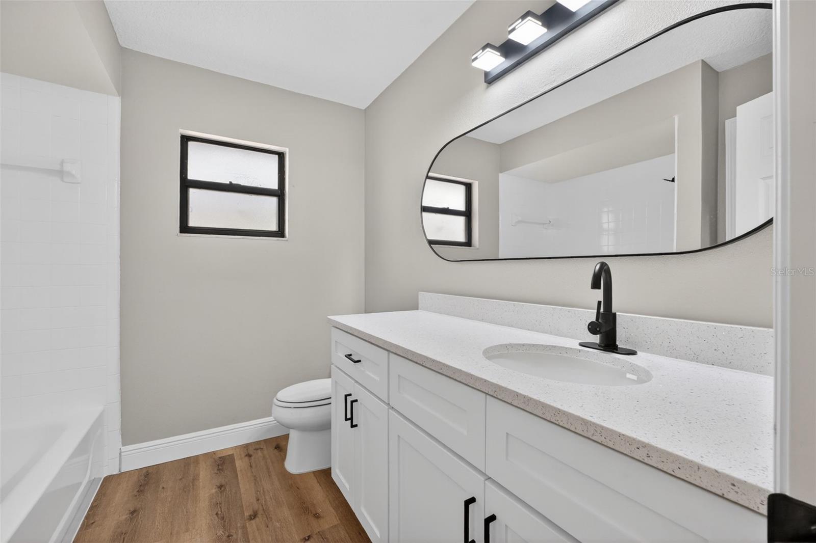 1132 ABAGAIL DR