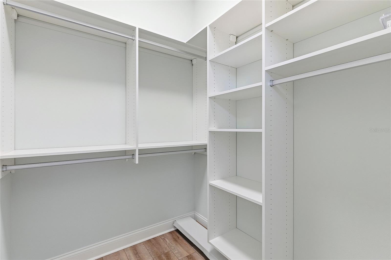 2820 S ASCIANO CT