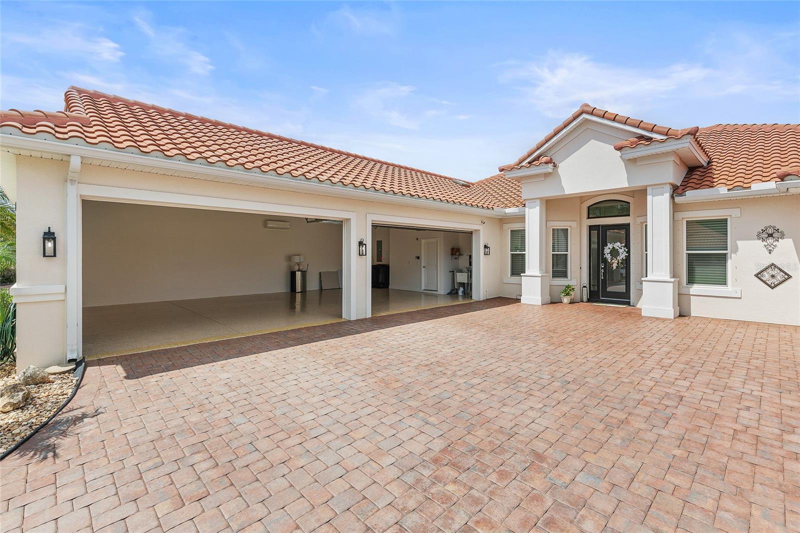 2820 S ASCIANO CT