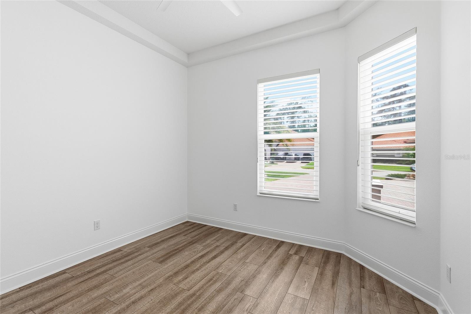 2820 S ASCIANO CT