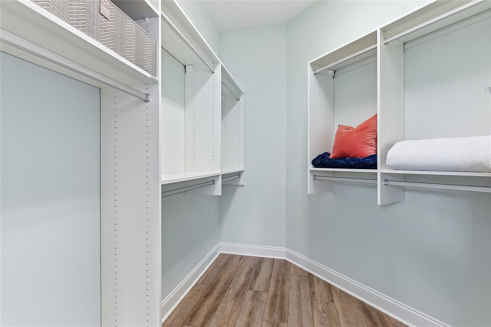 2820 S ASCIANO CT