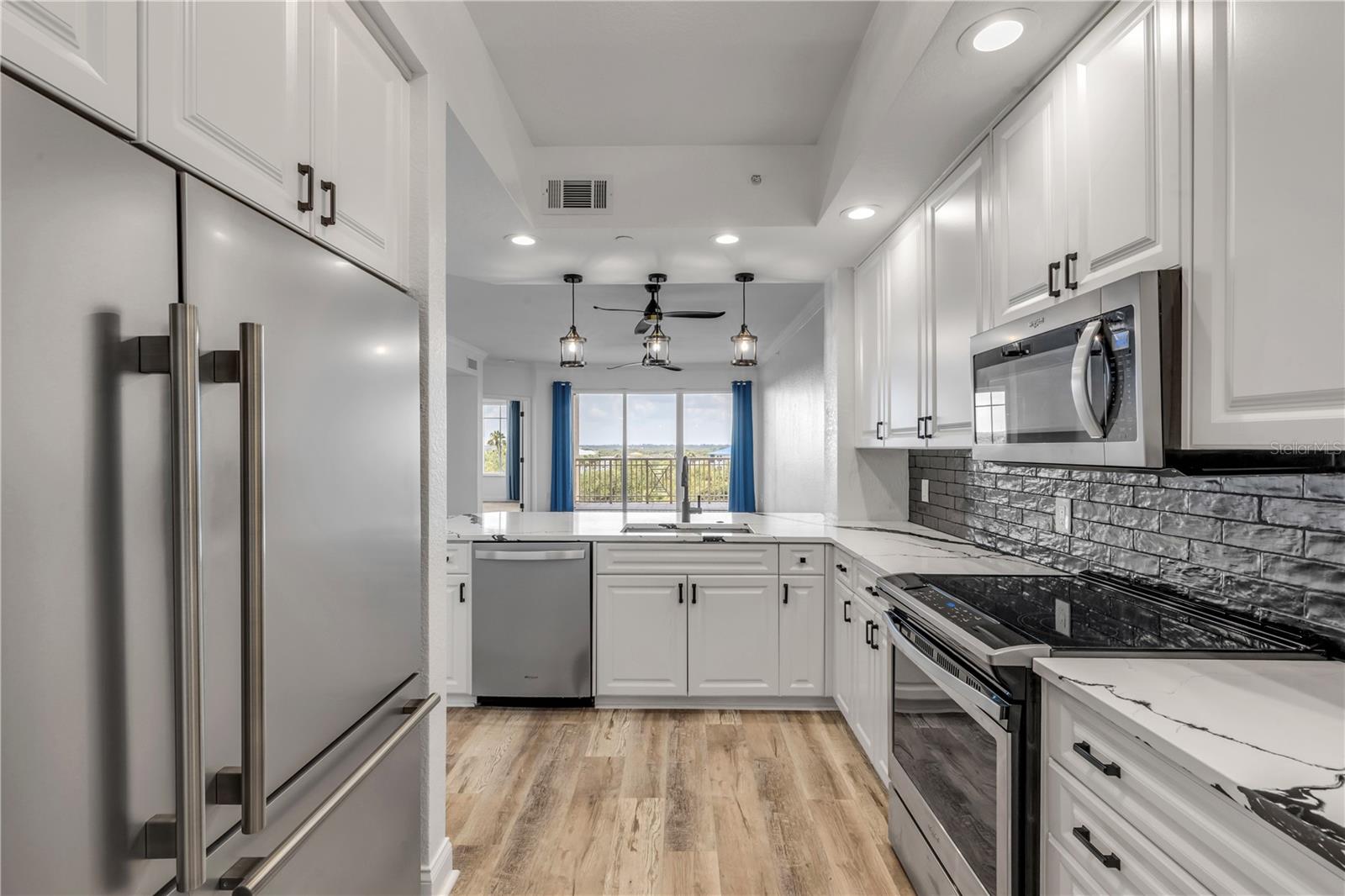 265 MINORCA BEACH WAY #404