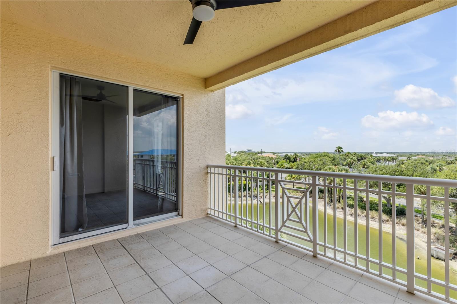 265 MINORCA BEACH WAY #404
