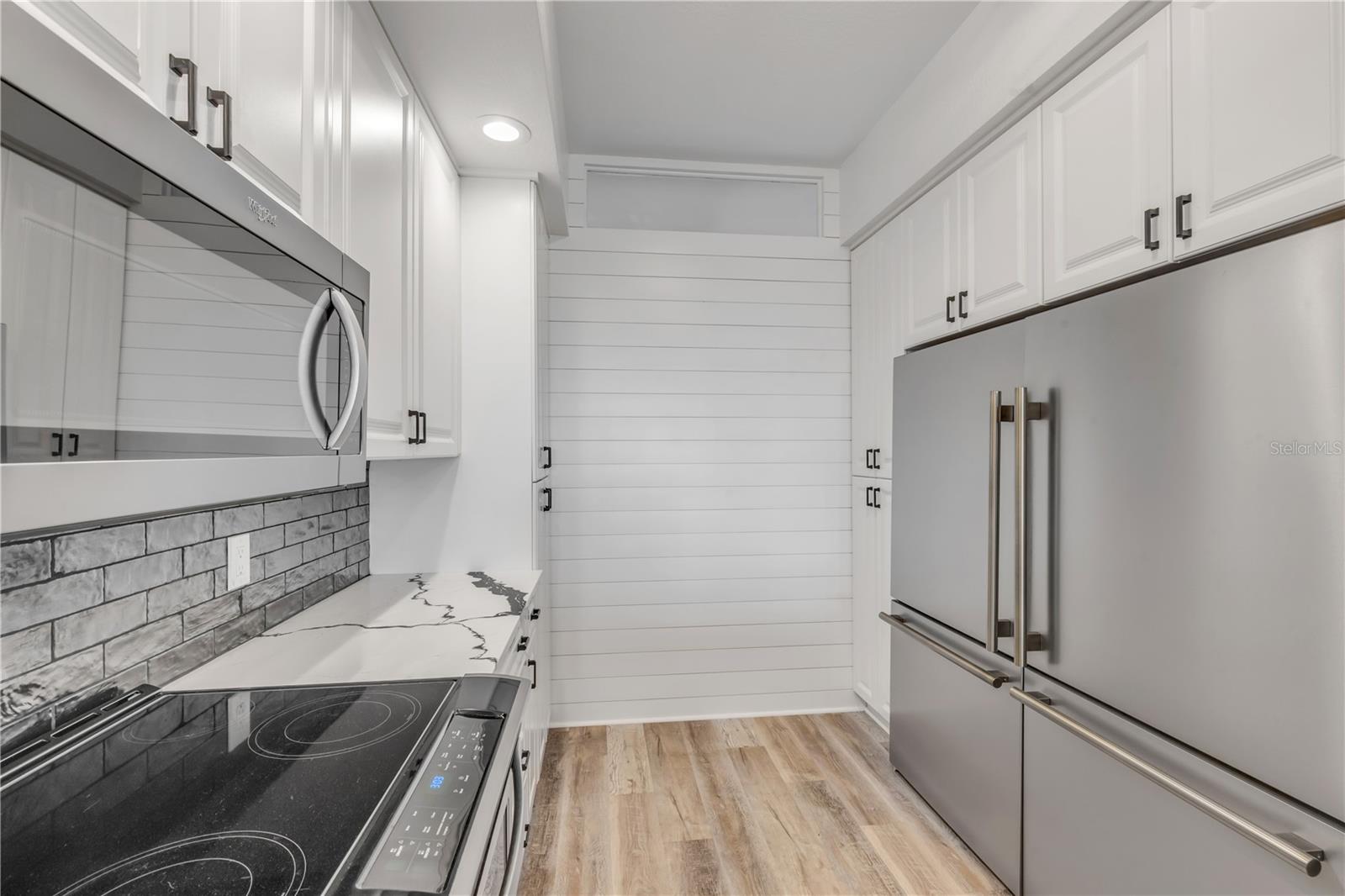 265 MINORCA BEACH WAY #404