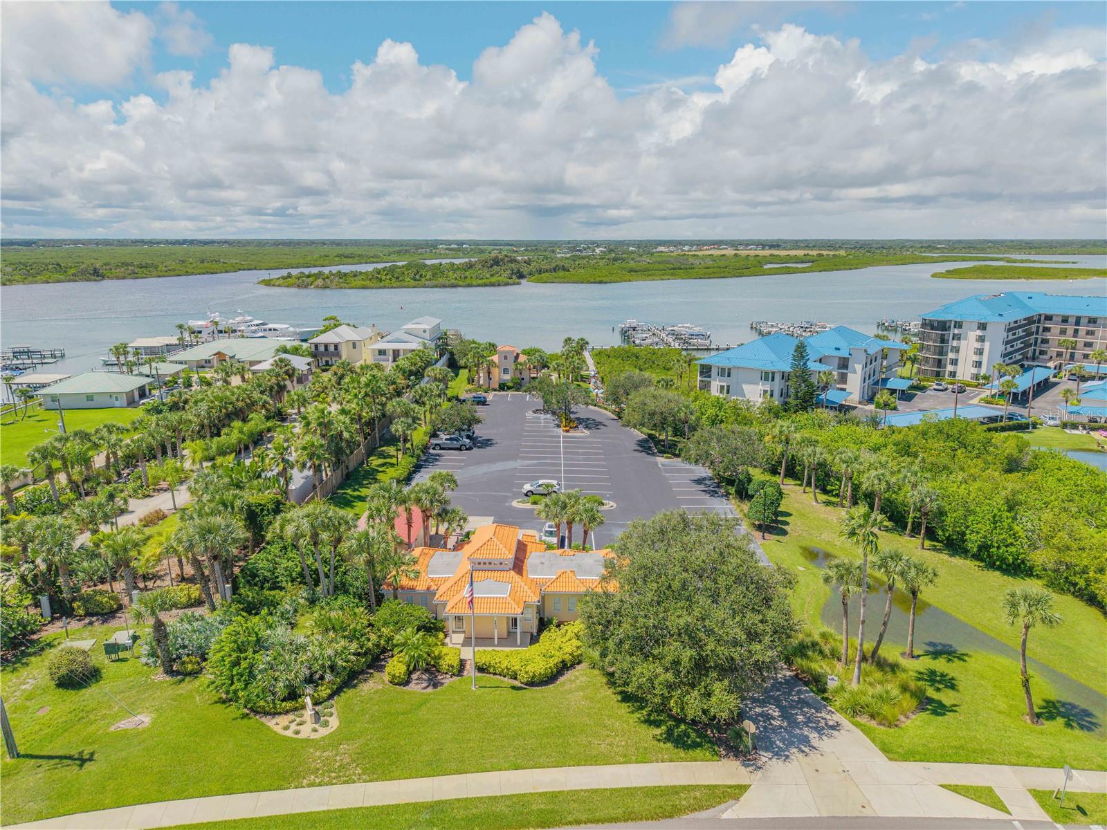 265 MINORCA BEACH WAY #404