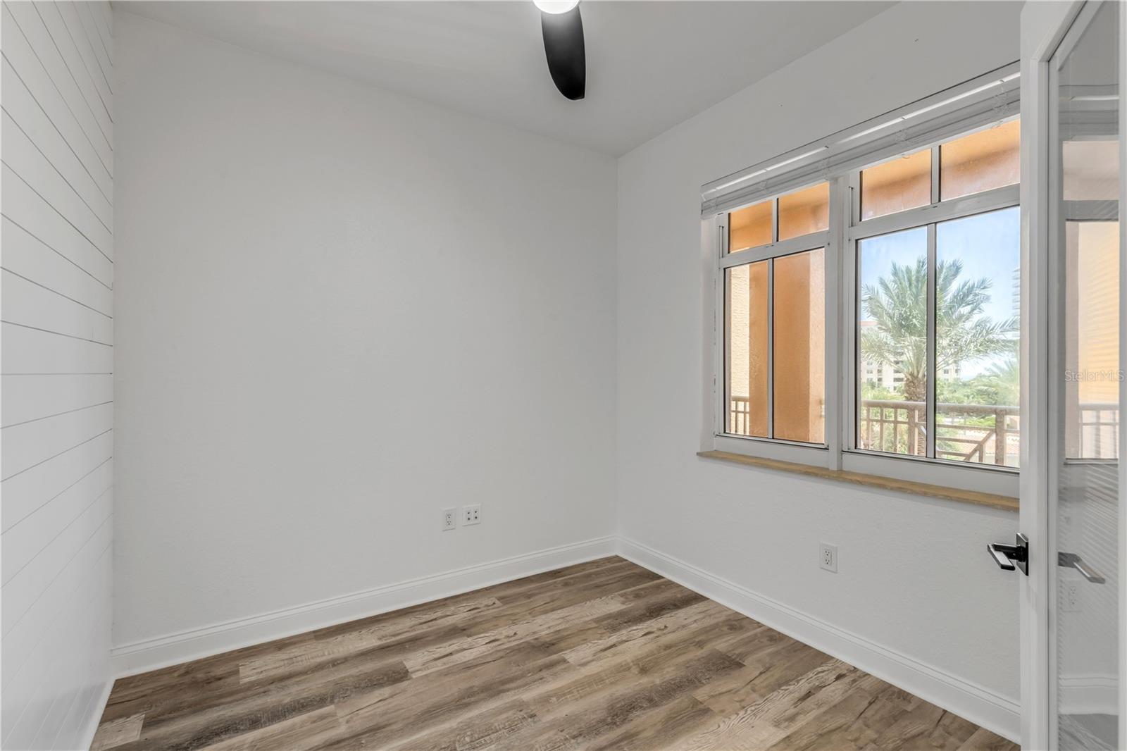265 MINORCA BEACH WAY #404