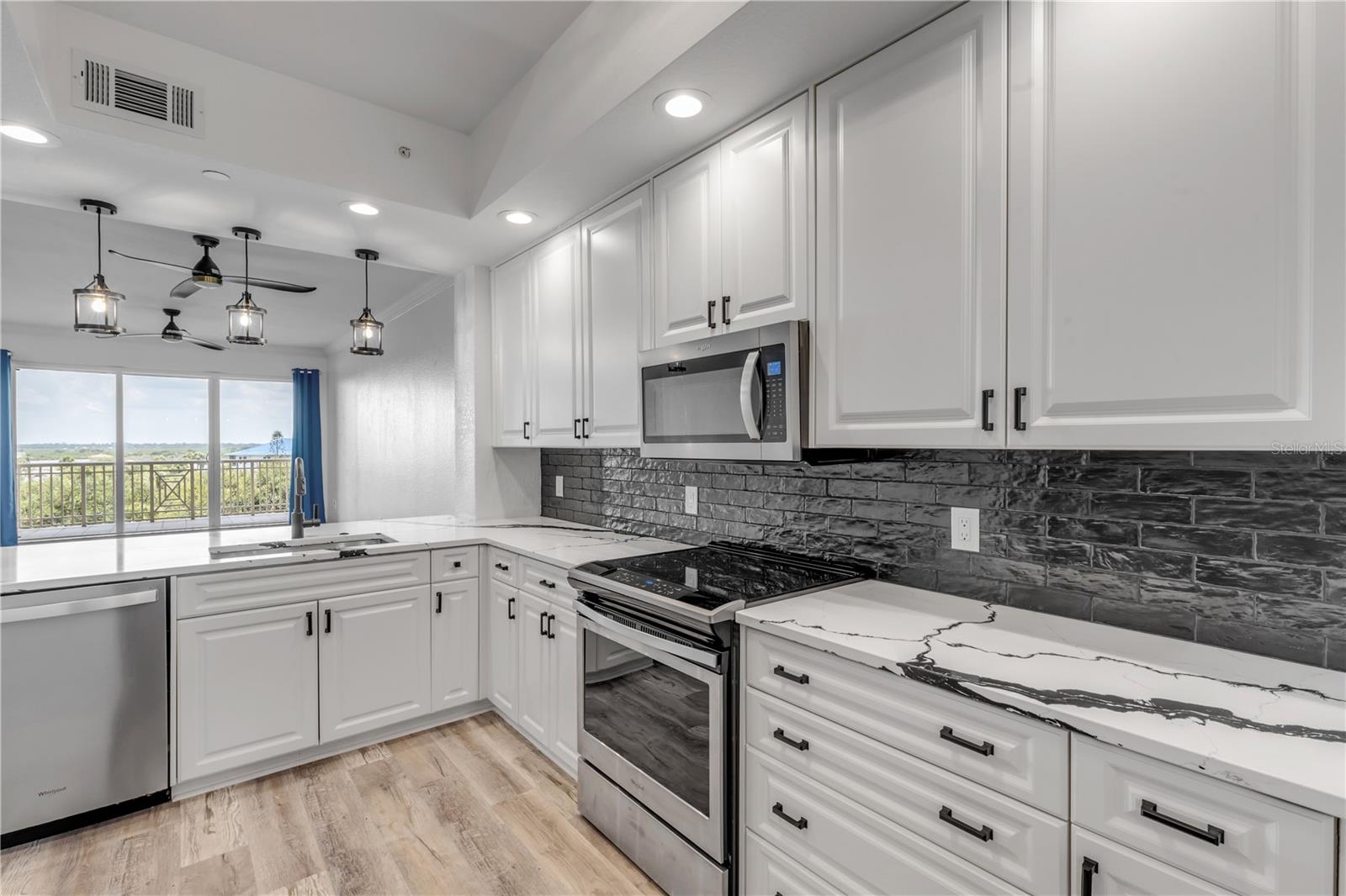 265 MINORCA BEACH WAY #404