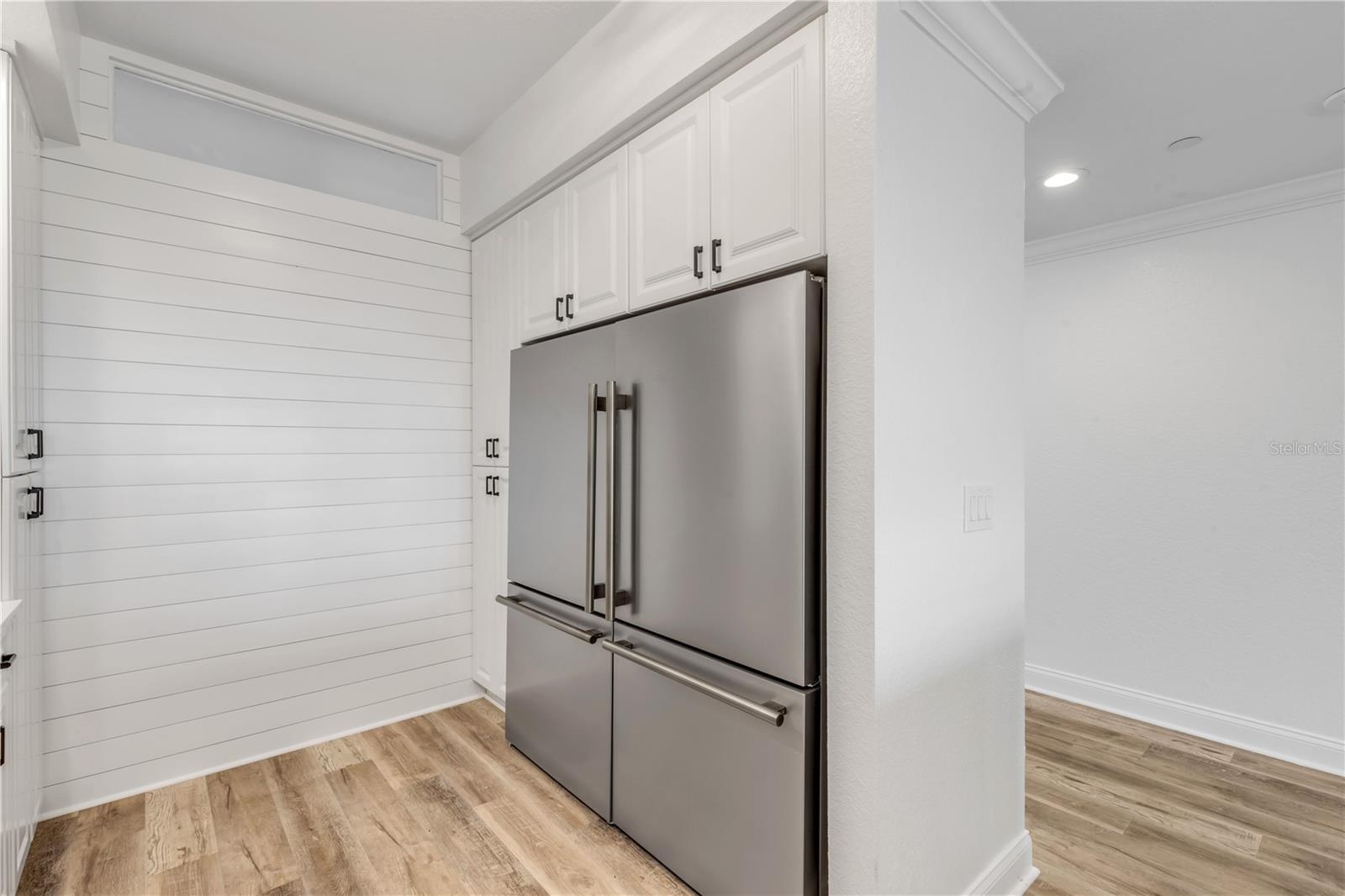 265 MINORCA BEACH WAY #404