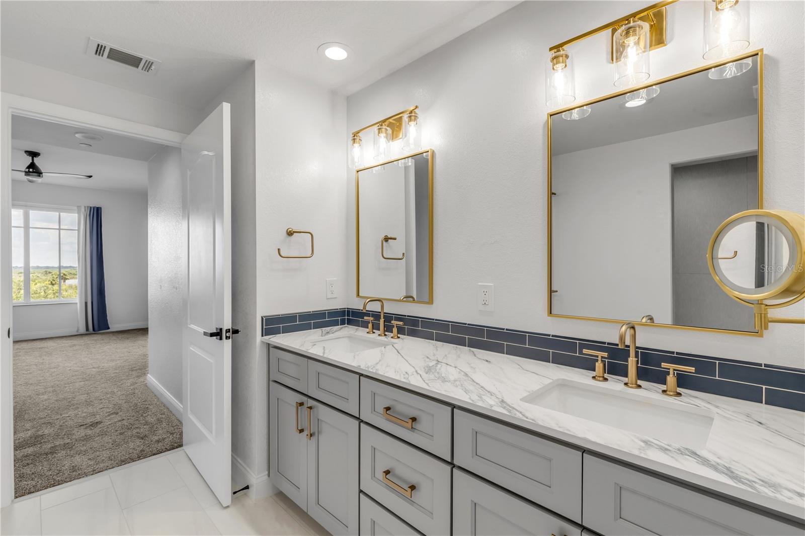 265 MINORCA BEACH WAY #404