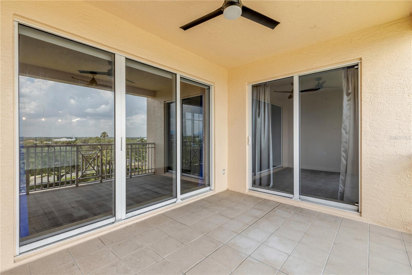 265 MINORCA BEACH WAY #404