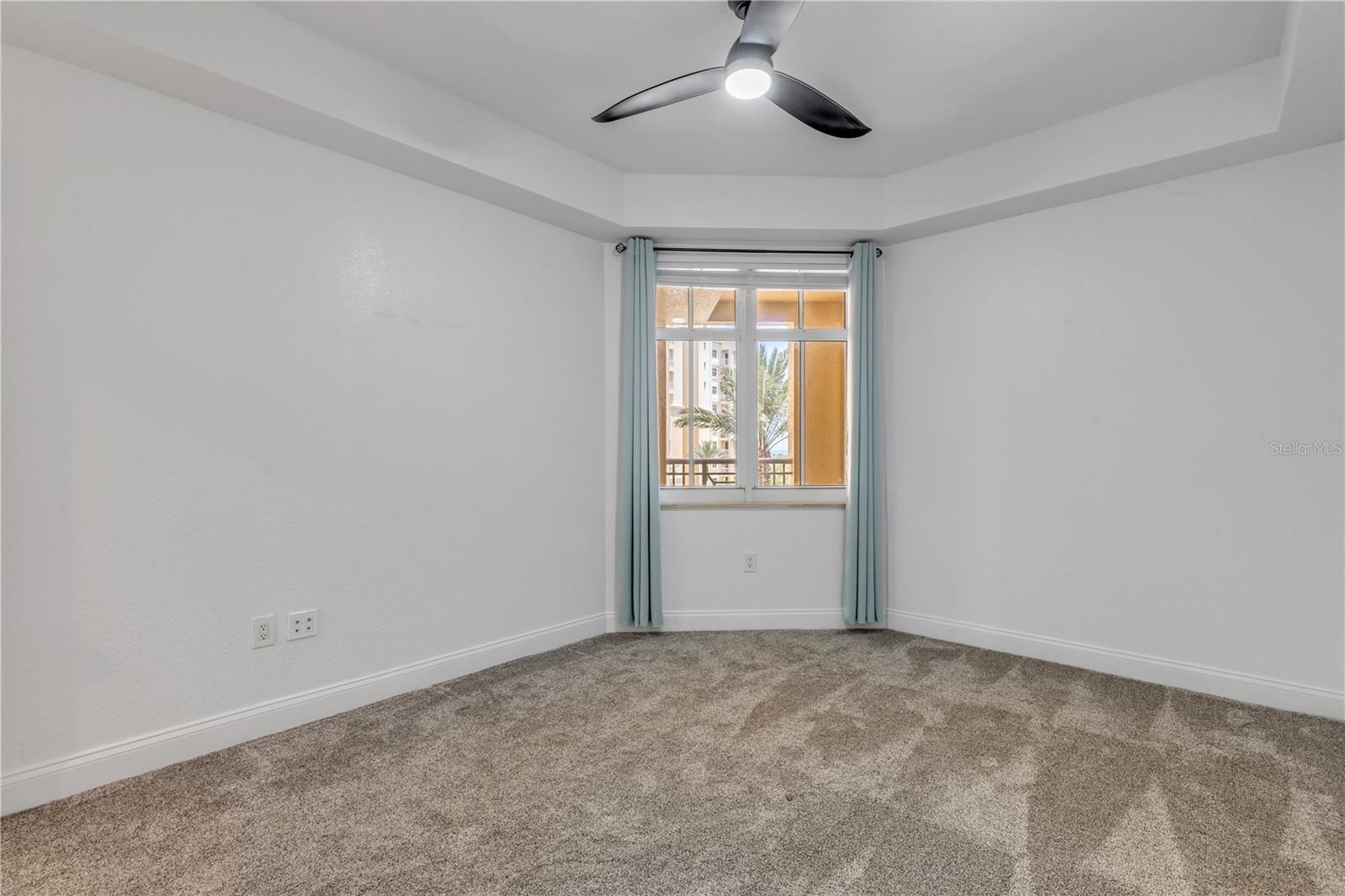 265 MINORCA BEACH WAY #404