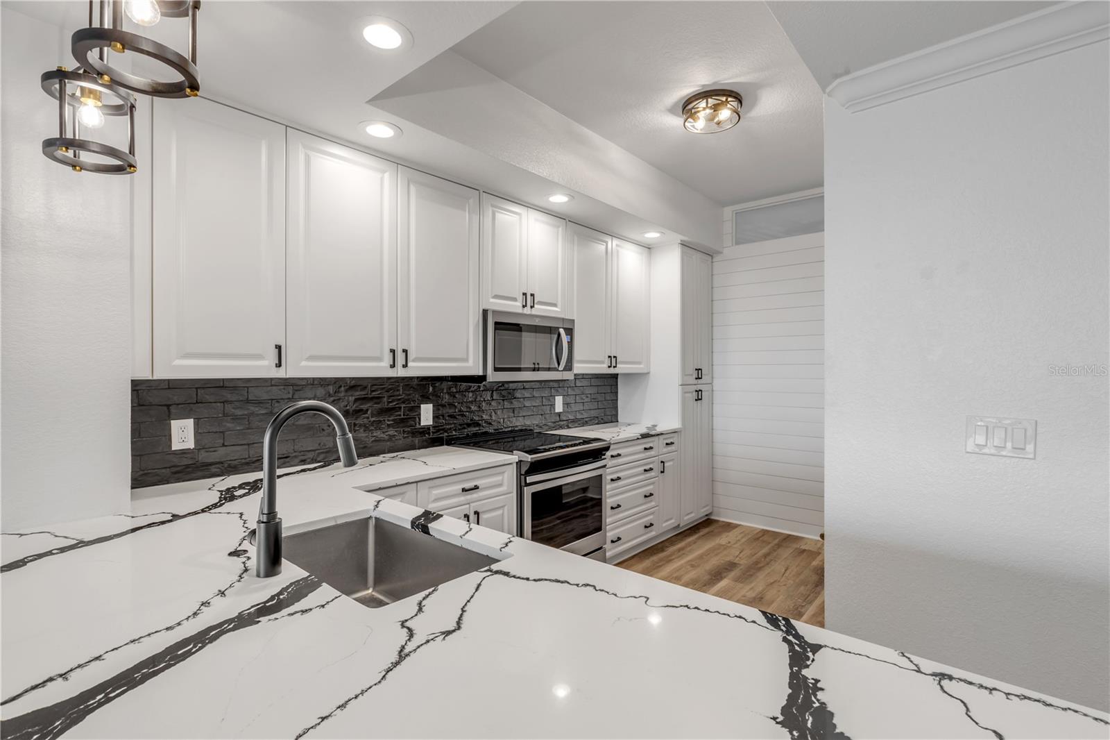 265 MINORCA BEACH WAY #404