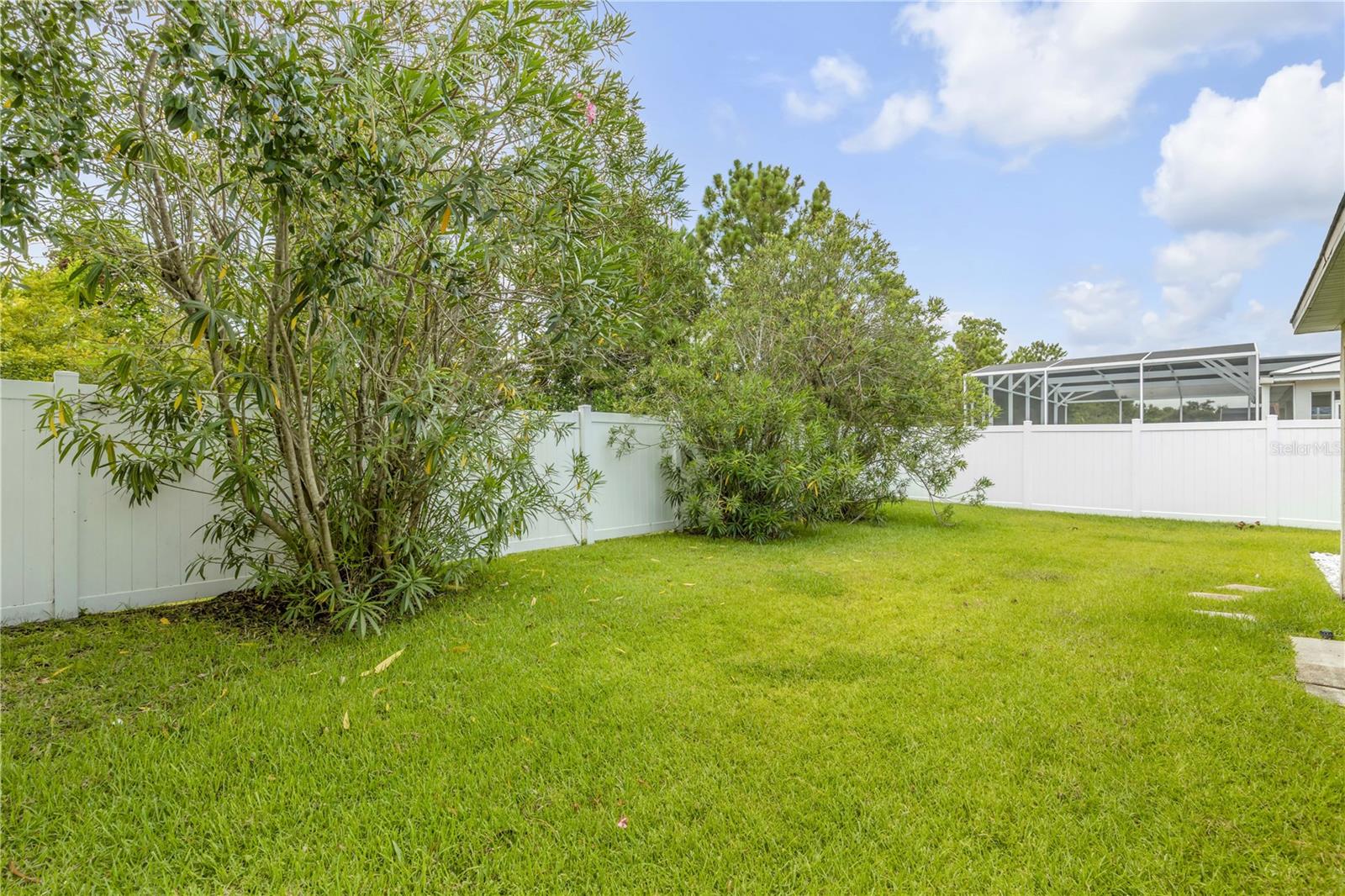 550 AEOLIAN DR