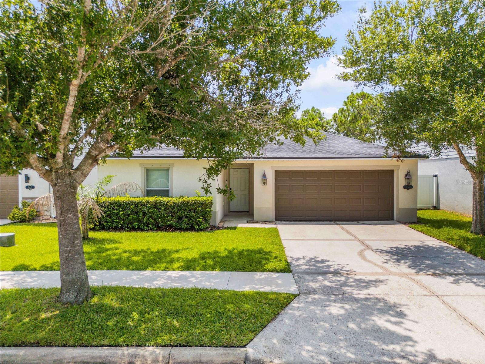 550 AEOLIAN DR