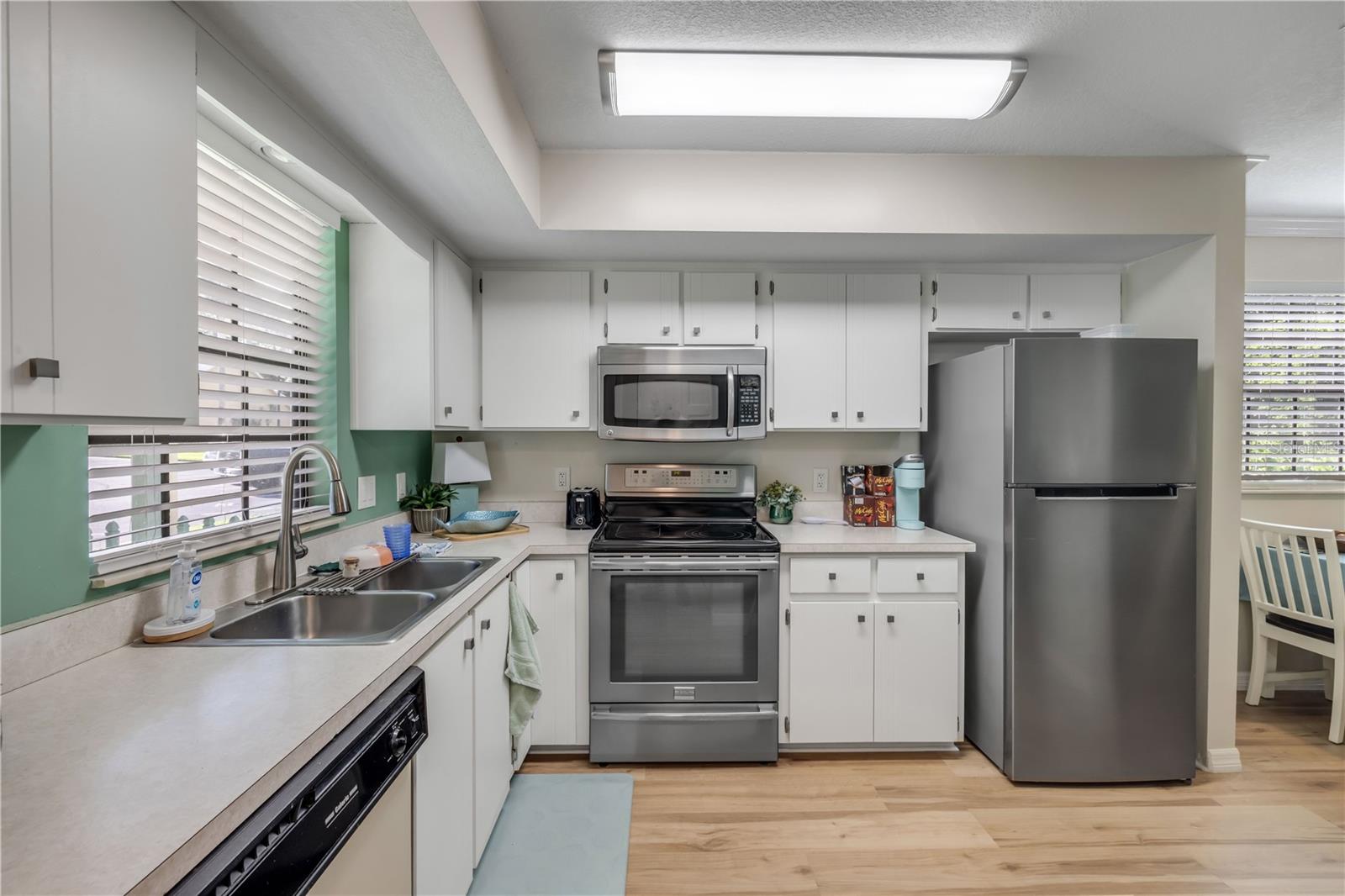 232 N RIDGEWOOD AVE #23