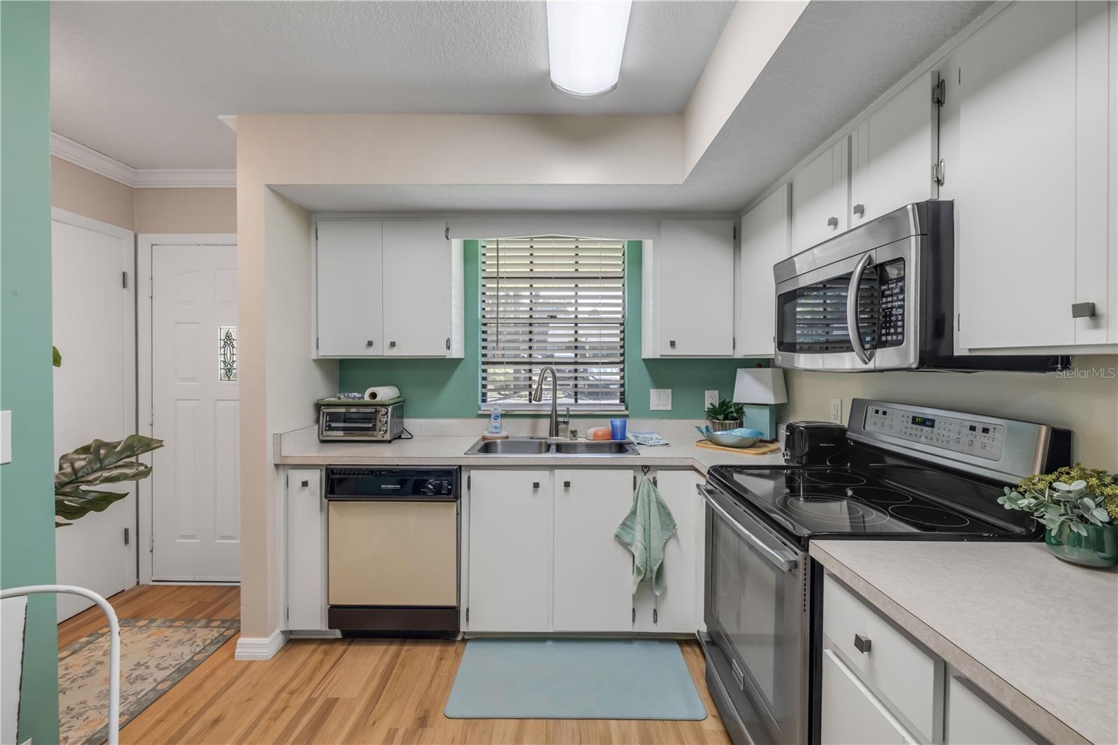 232 N RIDGEWOOD AVE #23