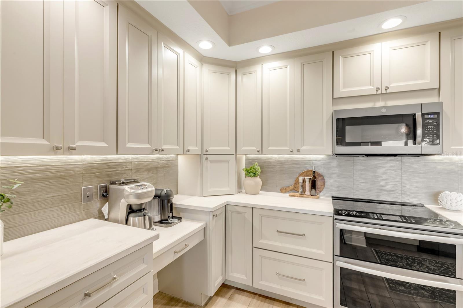 255 MINORCA BEACH WAY #205