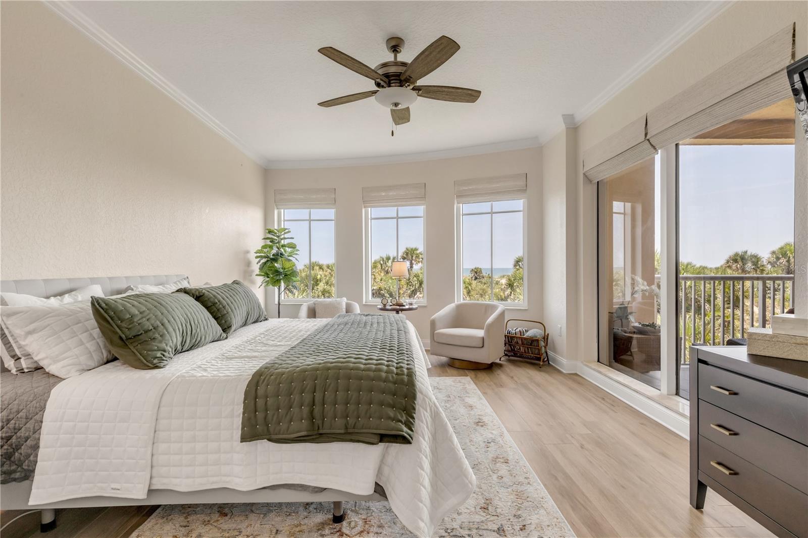 255 MINORCA BEACH WAY #205