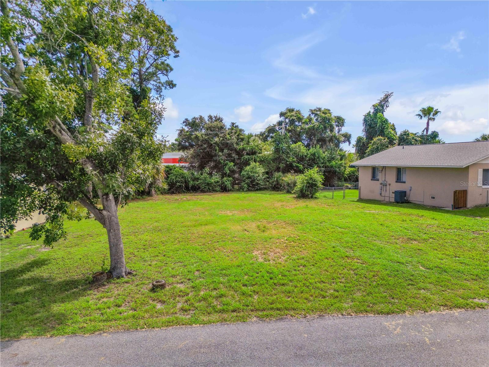 1715 EDGEWATER DR