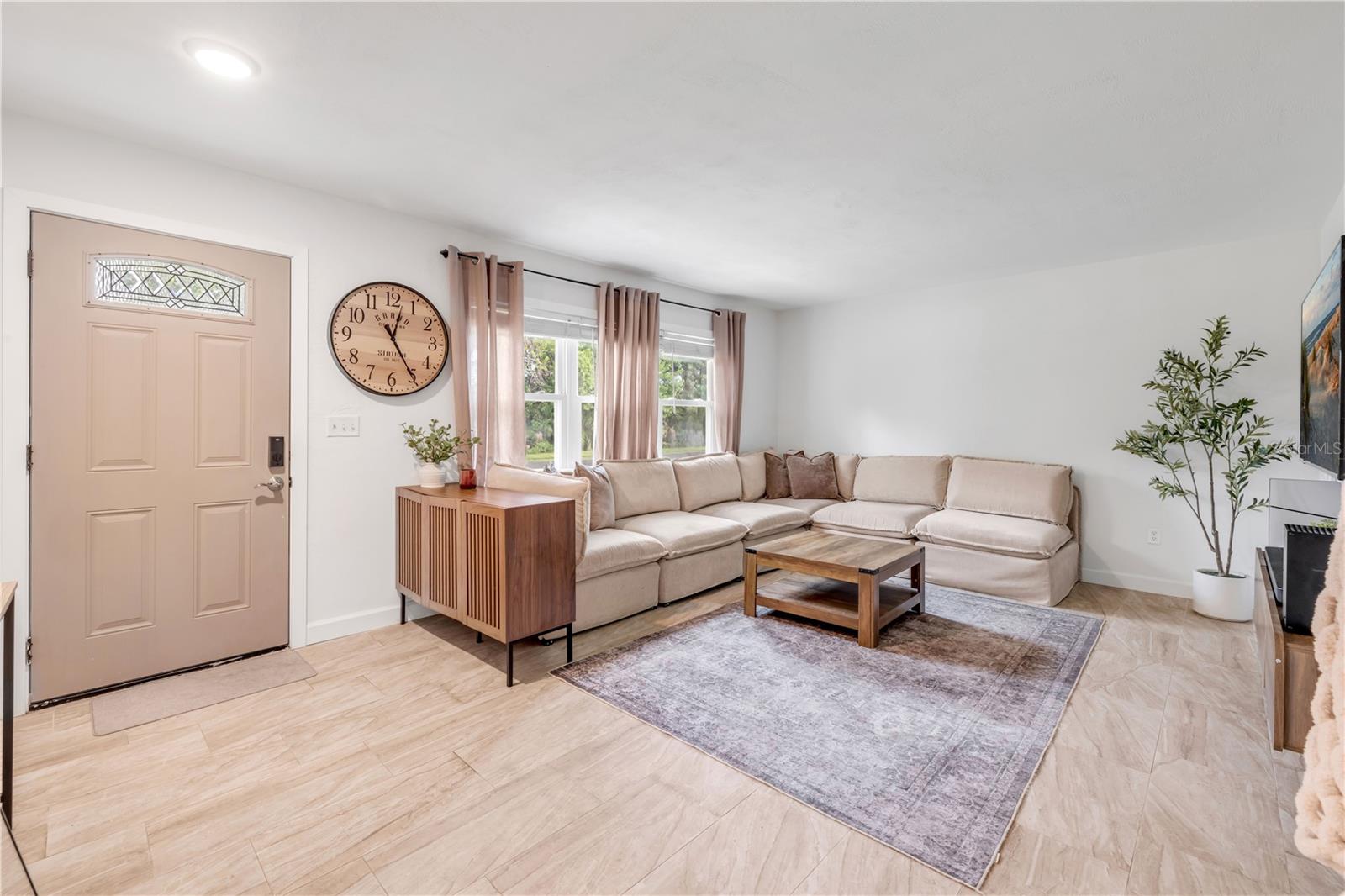 921 ASPEN DR