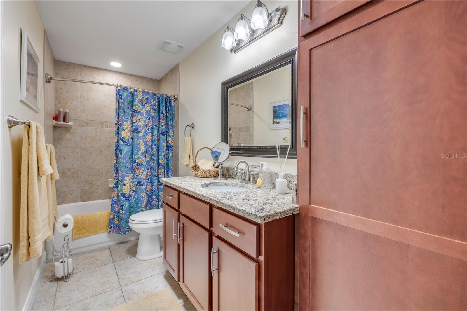 2293 HAWKS COVE CIR