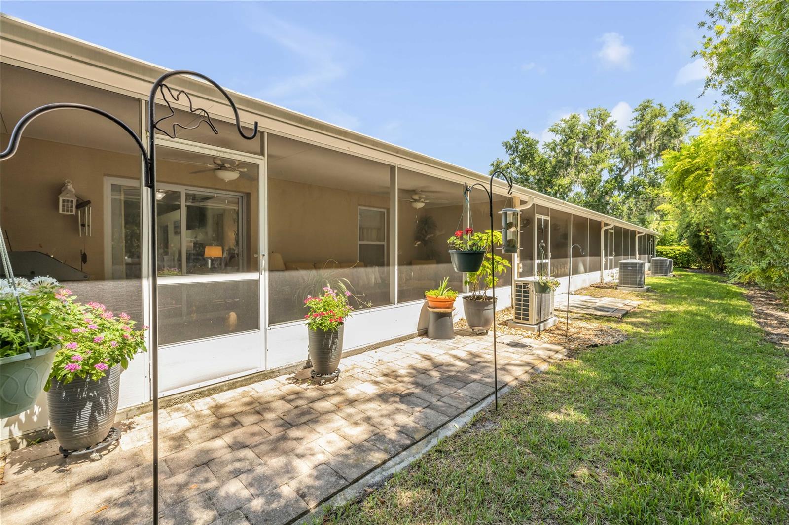 2293 HAWKS COVE CIR