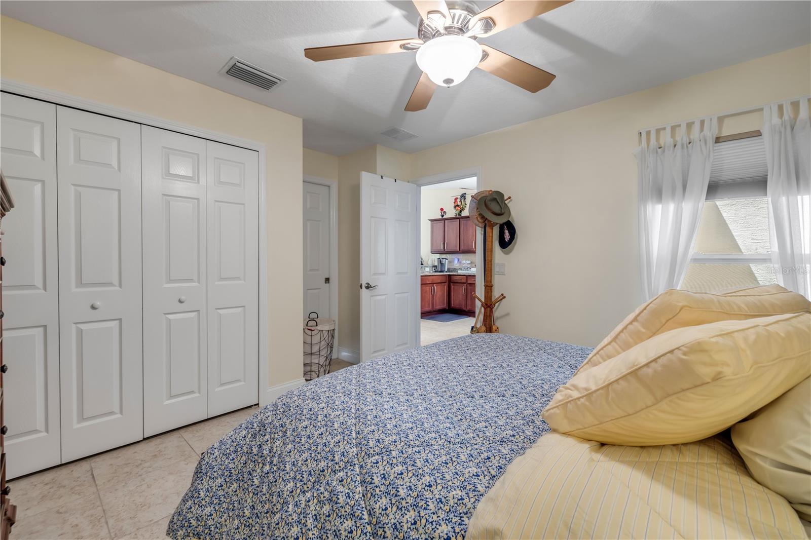 2293 HAWKS COVE CIR