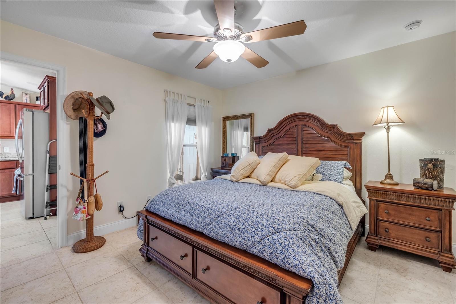 2293 HAWKS COVE CIR