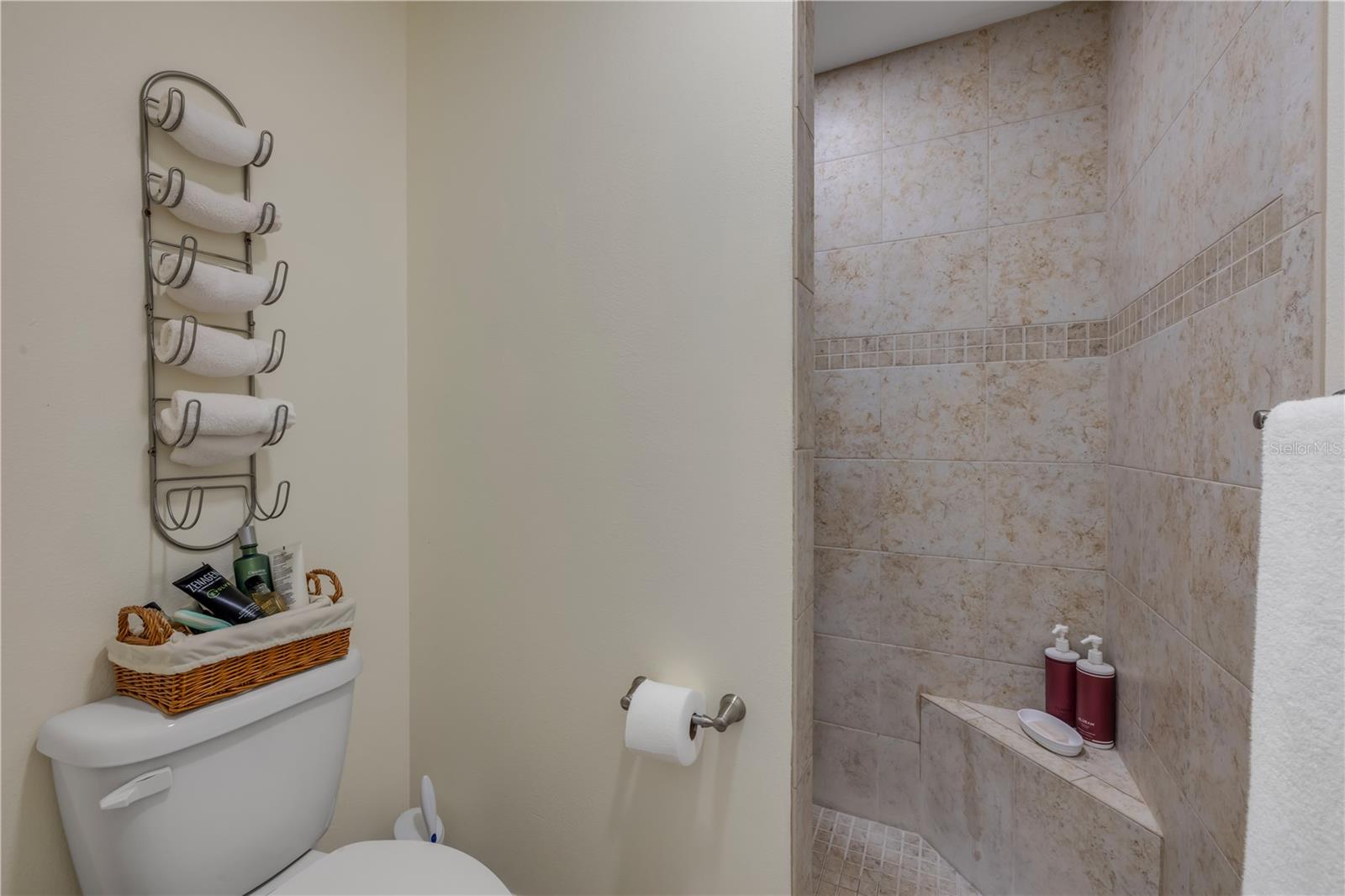 2293 HAWKS COVE CIR