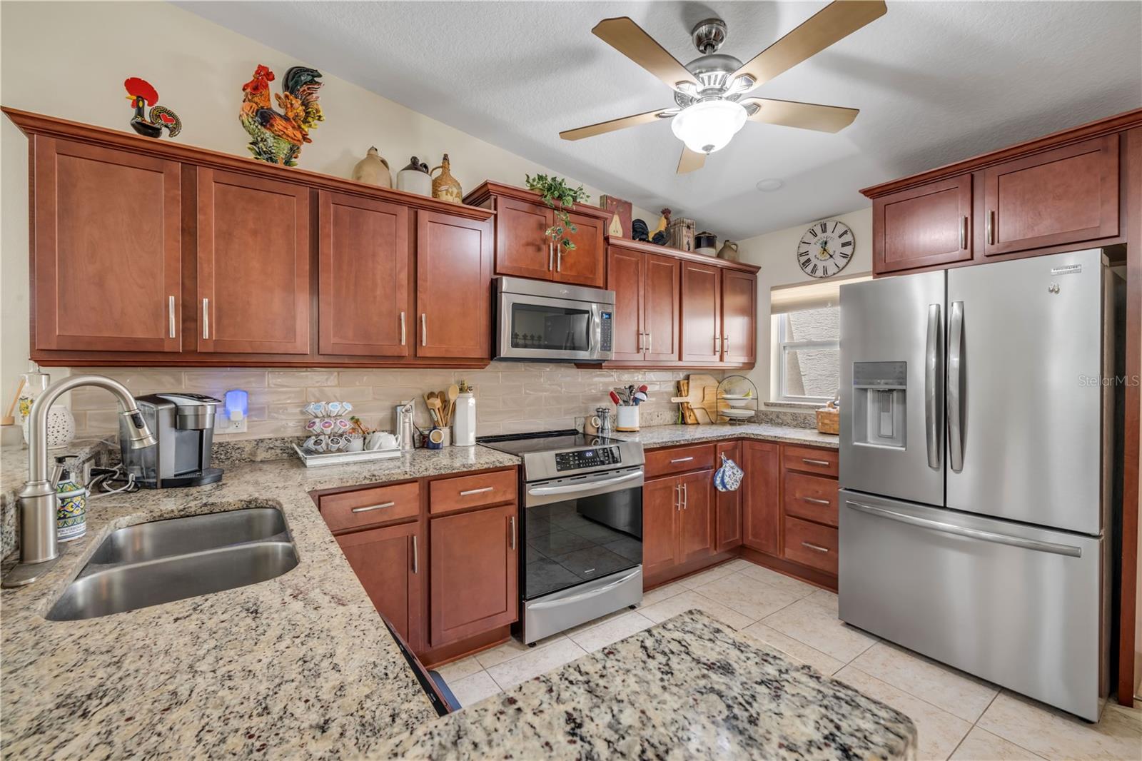2293 HAWKS COVE CIR