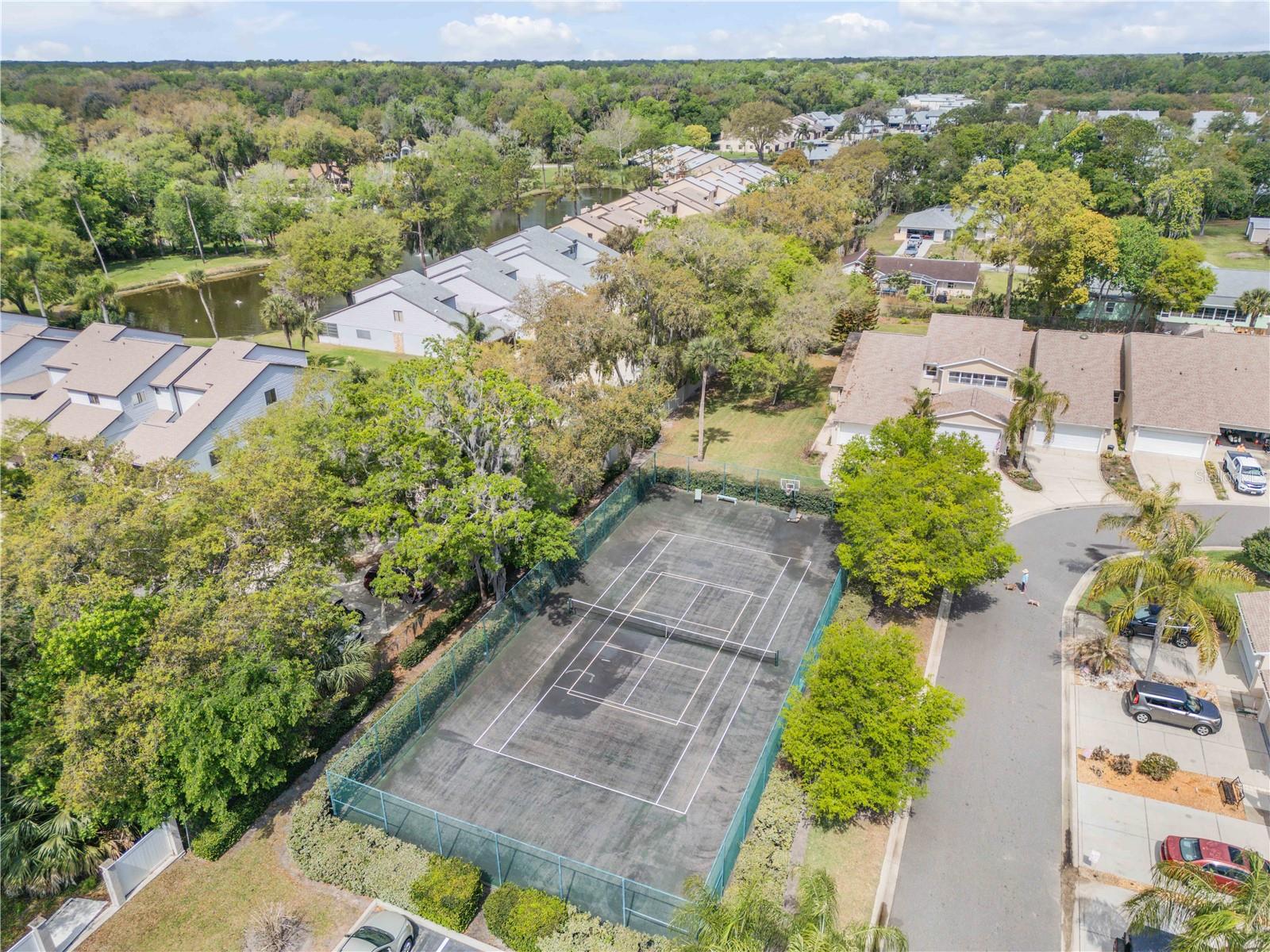 2293 HAWKS COVE CIR