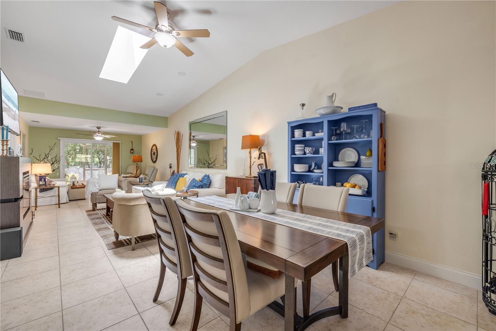 2293 HAWKS COVE CIR