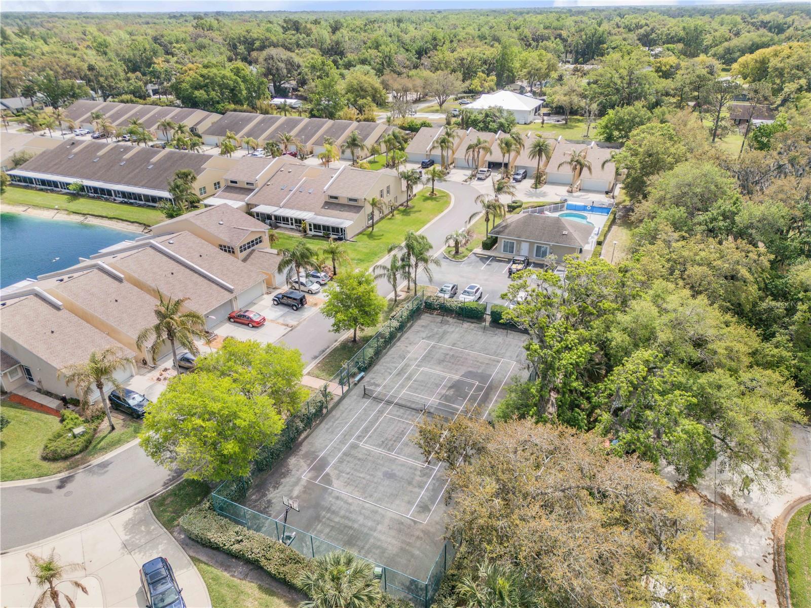 2293 HAWKS COVE CIR