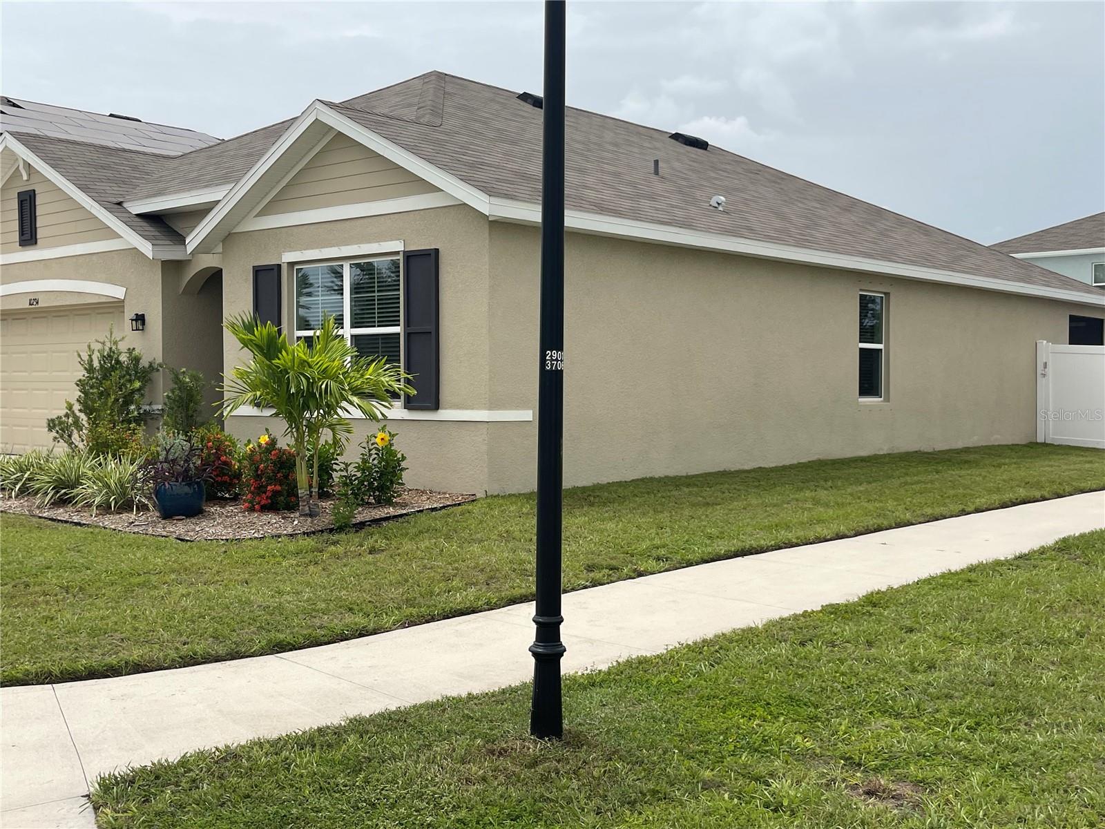 10234 GOLDEN LIGHT CT