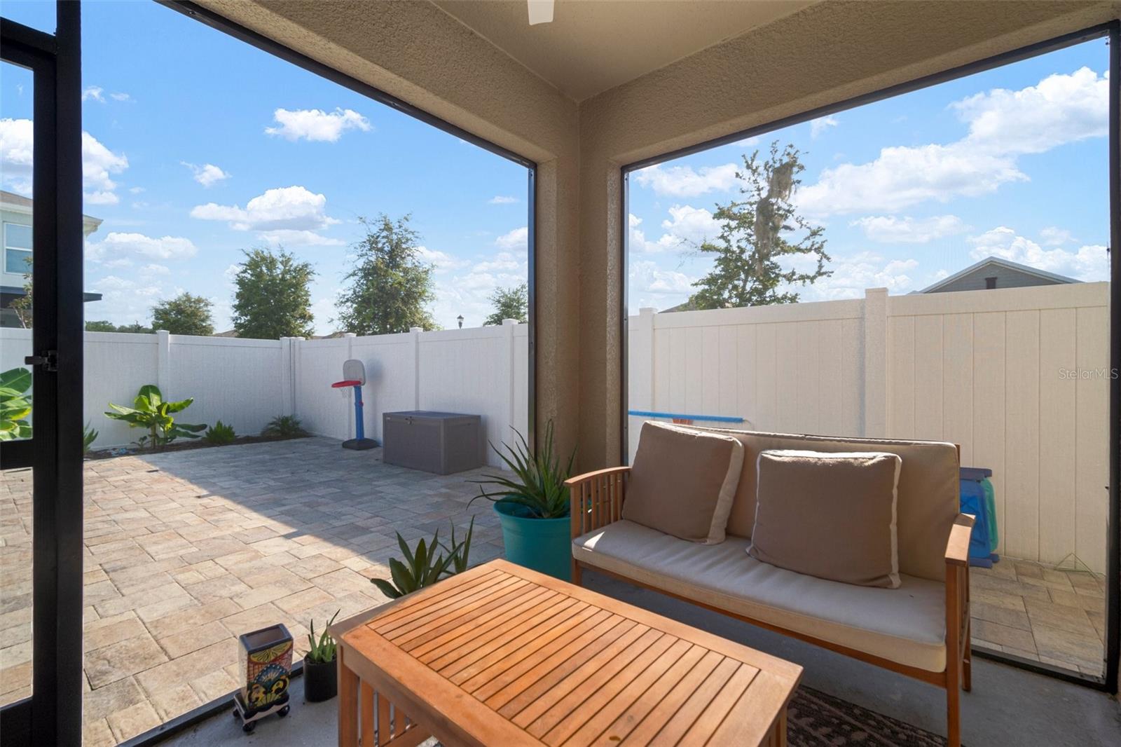 10234 GOLDEN LIGHT CT