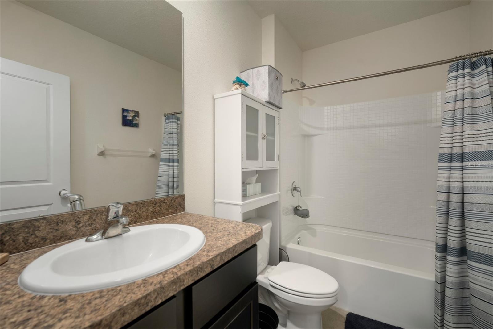 10234 GOLDEN LIGHT CT