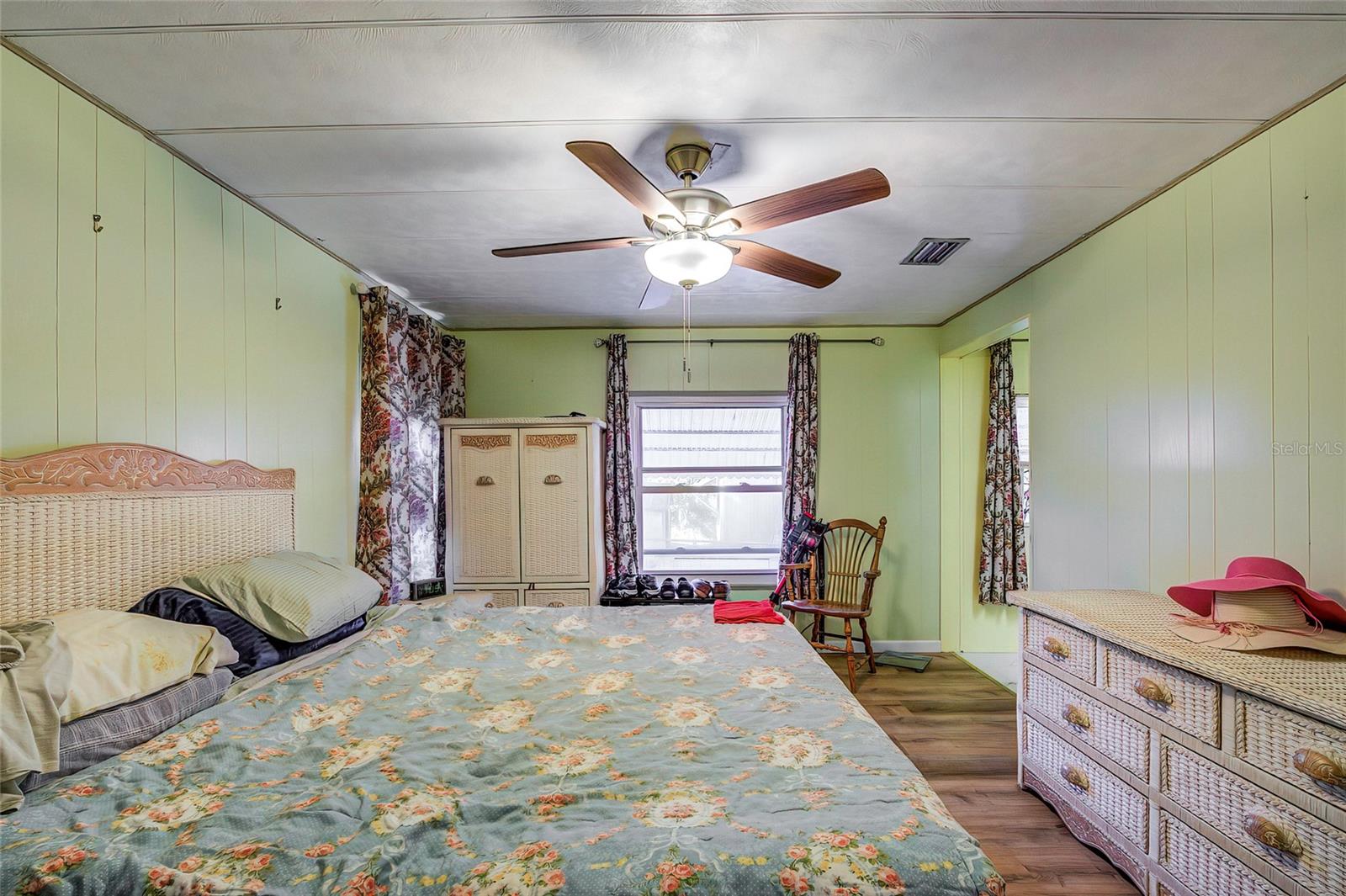 3691 E SQUAW VALLEY DR