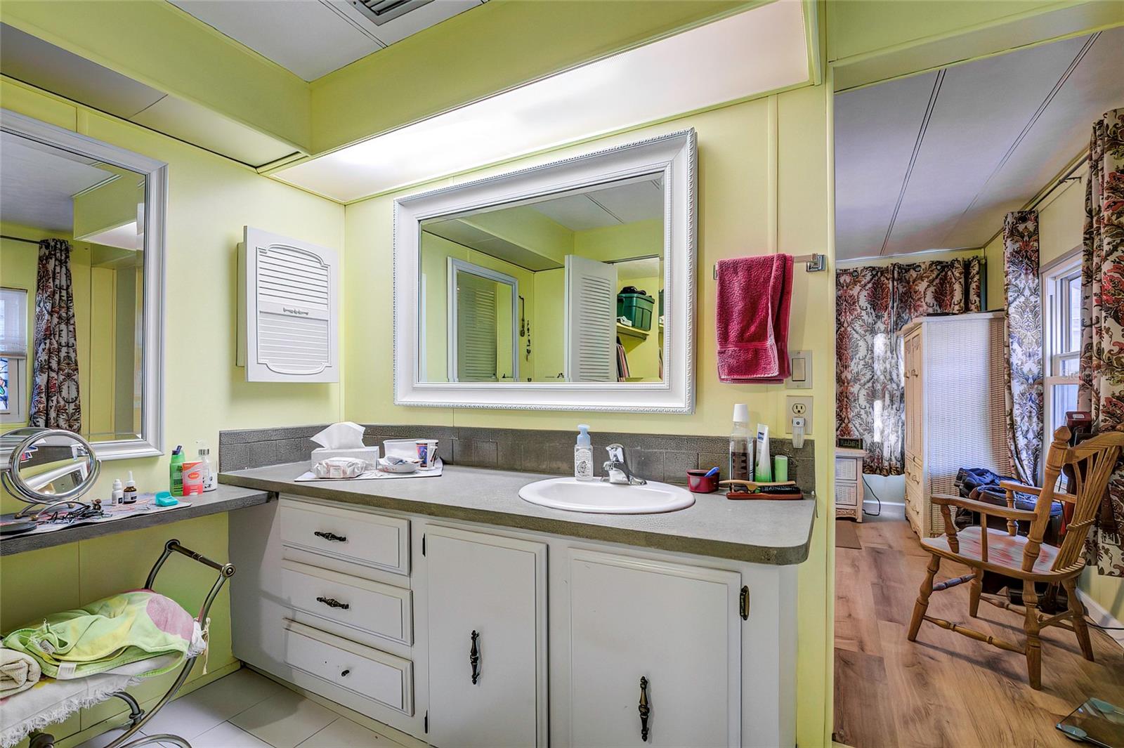 3691 E SQUAW VALLEY DR