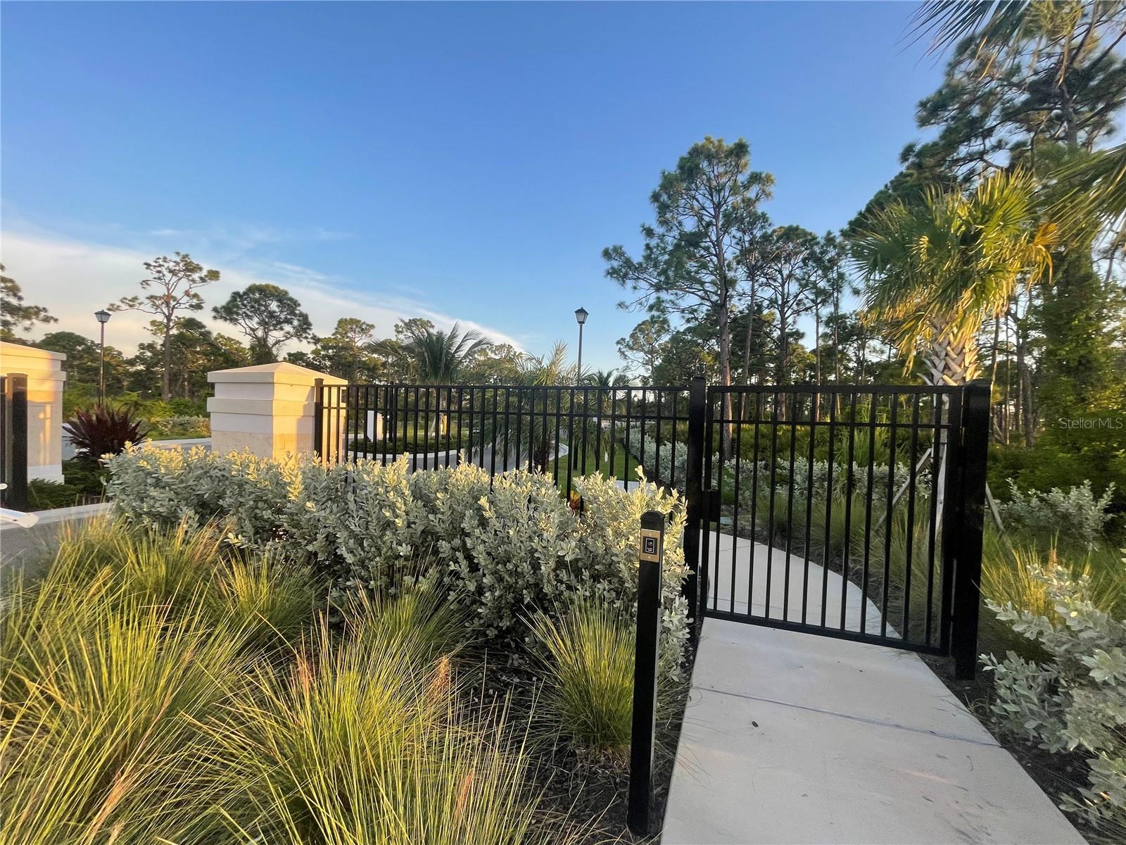 8488 SAINT KITTS CIR