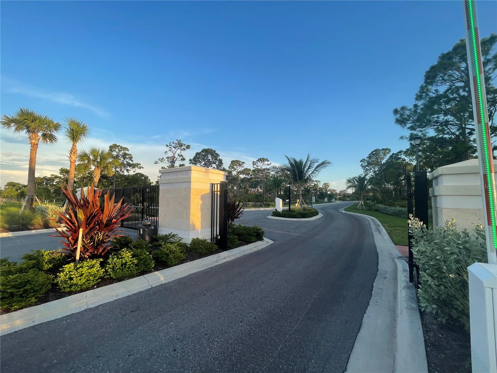 8488 SAINT KITTS CIR