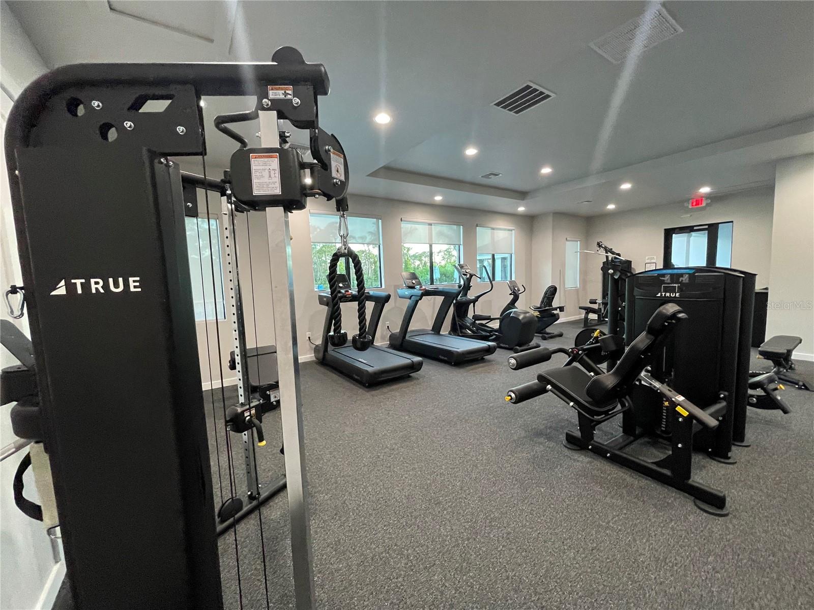 8488 SAINT KITTS CIR