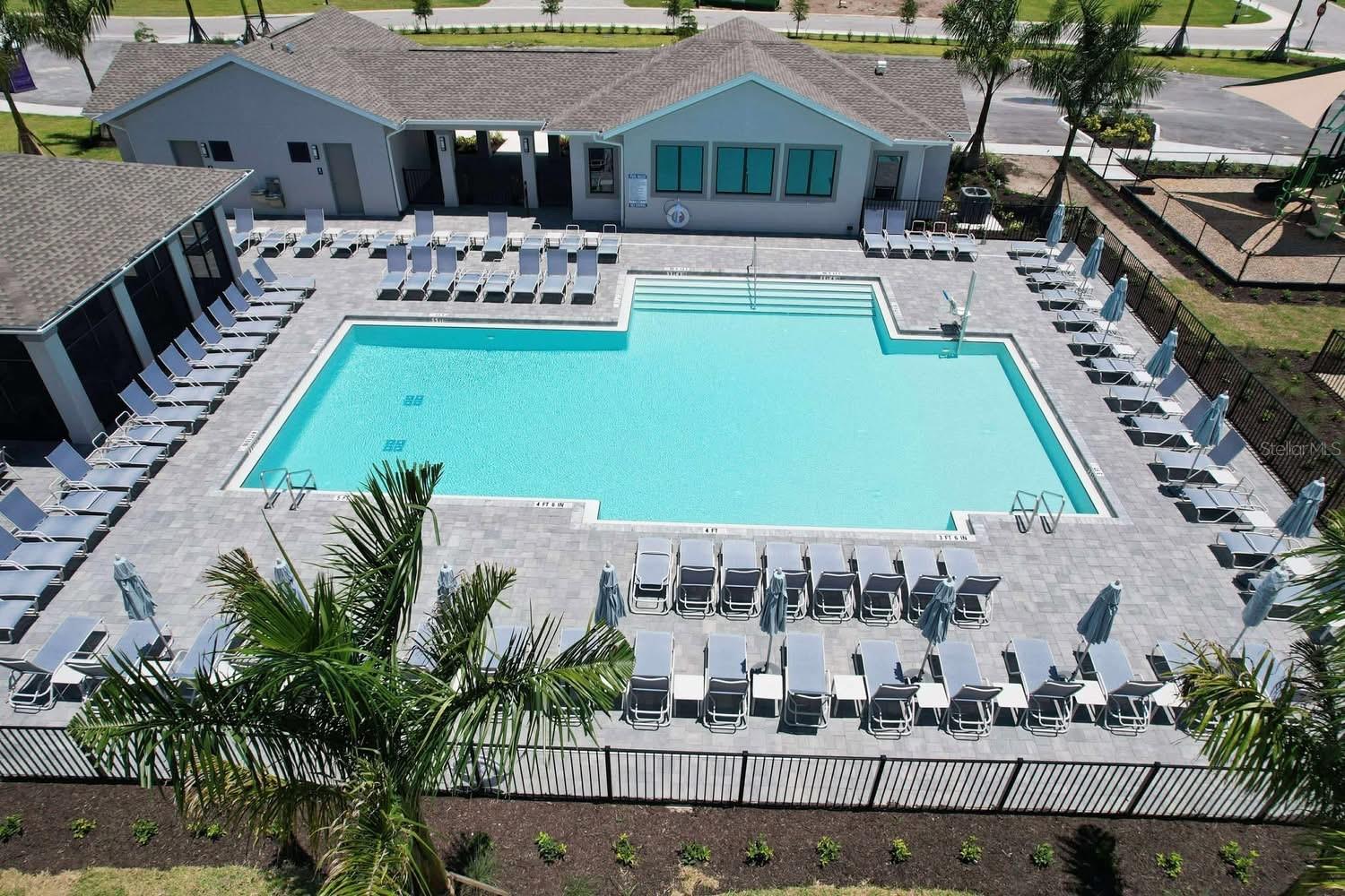 8488 SAINT KITTS CIR