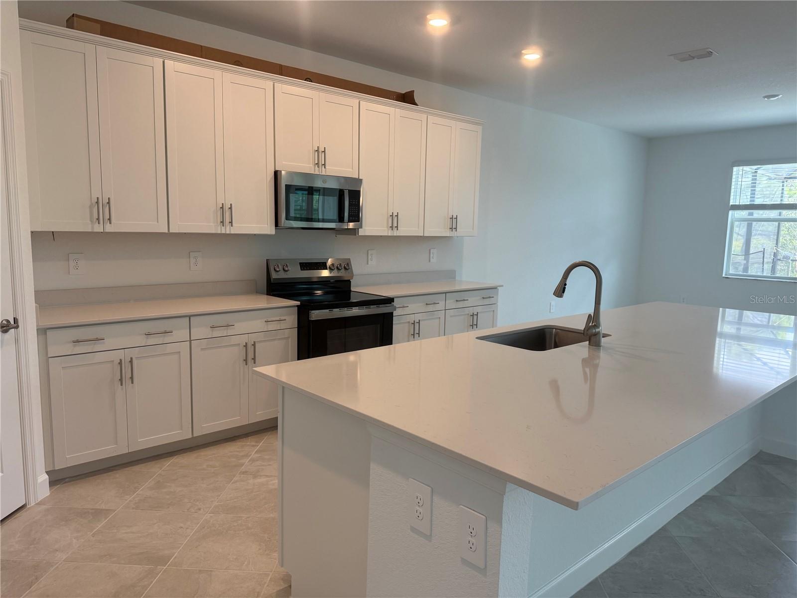 8434 SAINT KITTS CIR